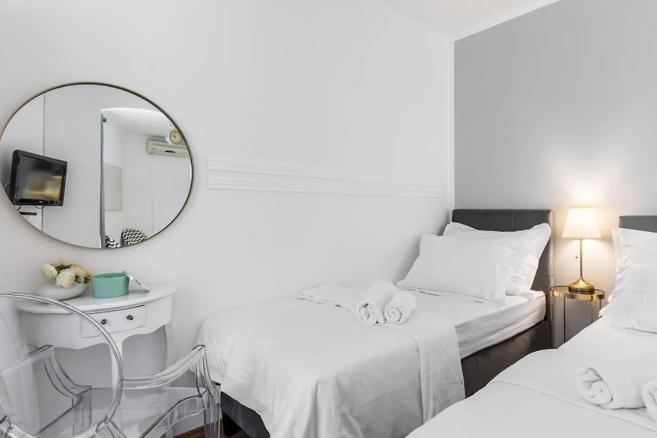 Chic Apartment Steps From Diocletian\'S Palace location
