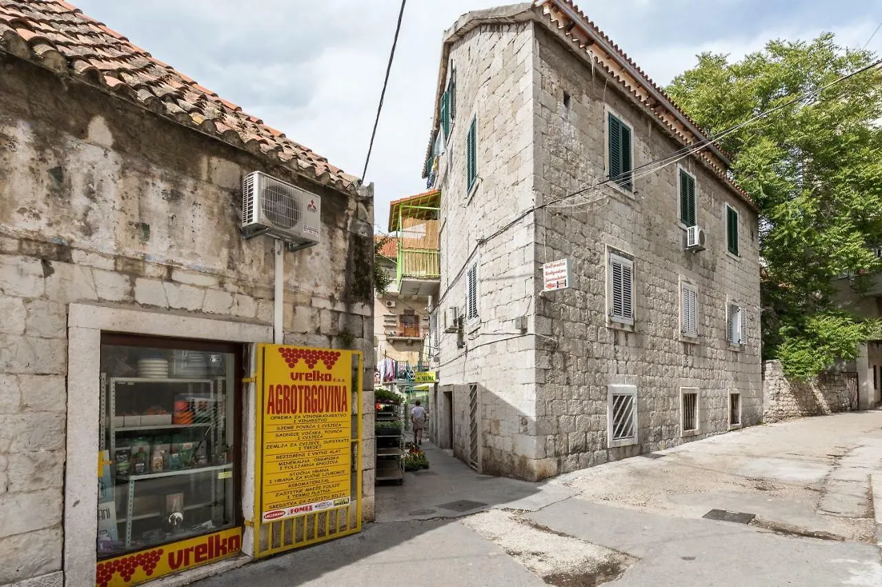 Chic Apartment Steps From Diocletian'S Palace Split Croatia